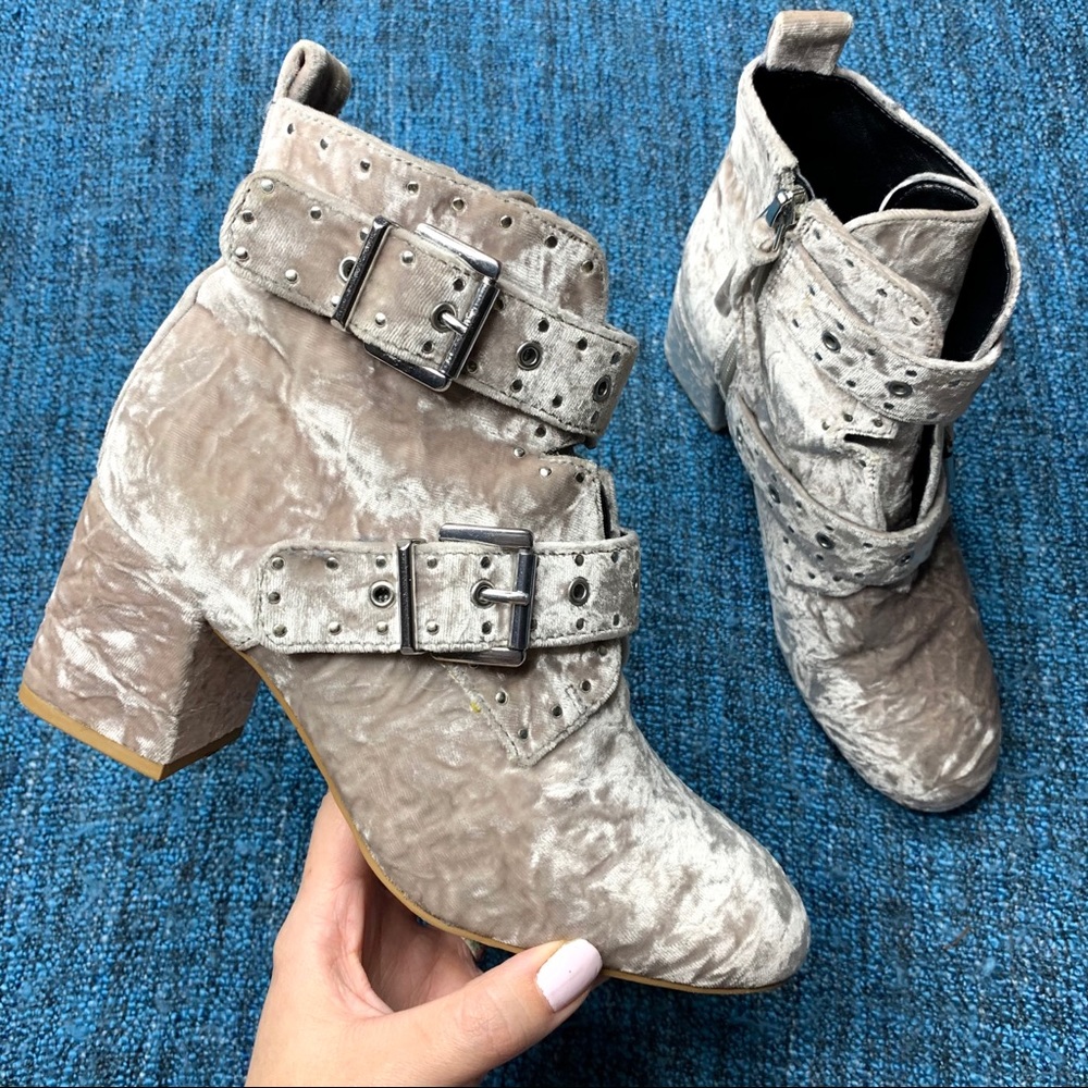 Rebecca Minkoff Logan Crushed Velvet Booties in Asphalt Women's Size 6 Boots